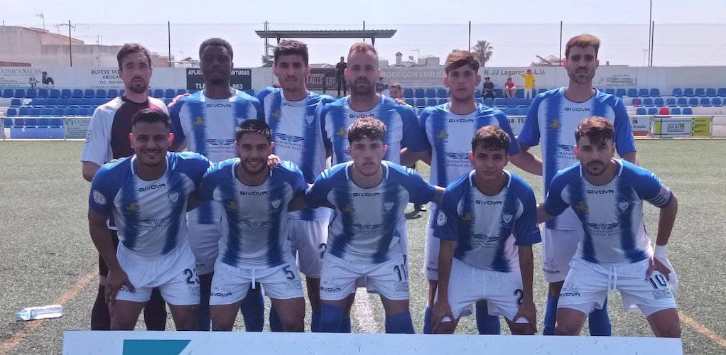 Formación inicial del Bollullos en su último partido de la temporada ante el SC Puente Genil, saldado con empate (4-4). / Foto: @bollulloscf1933.