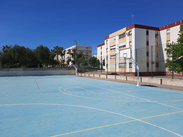 Huelva pone a punto las pistas deportivas de las barriadas