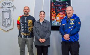 Un momento de la presentación en el Ayuntamiento de Huelva de la presentación del Torneo Iberian Warriors que se celebrará este sábado en el 'Carolina Marín'.