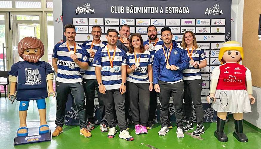 Representantes del IES La Orden en el Campeonato de España Senior que ha tenido lugar en tierras gallegas. / Foto: @CBIESLAORDEN.