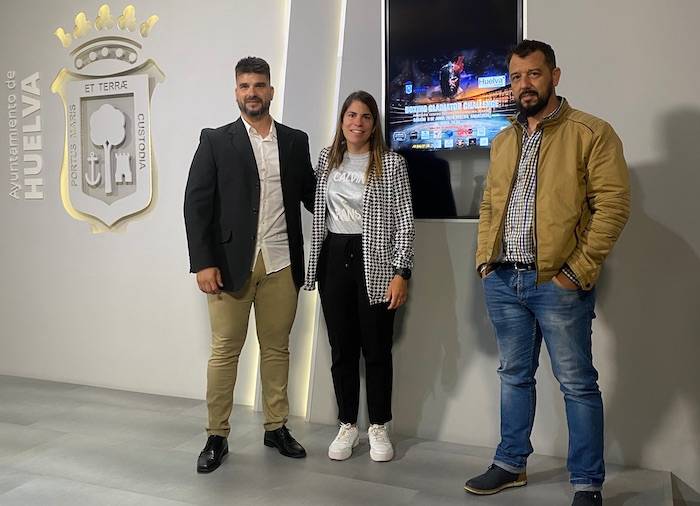 Un momento de la presentación en el Ayuntamiento de Huelva de la velada Boxing Gladiator Challenge, que tendrá lugar este próximo sábado.