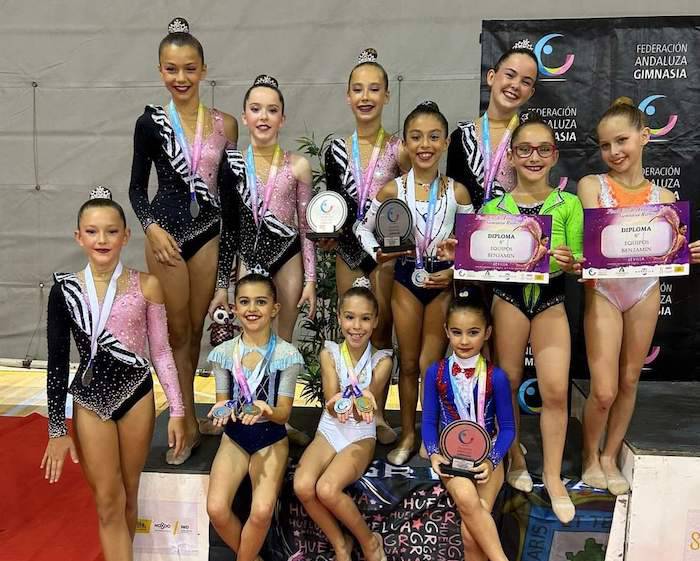 Representantes del GR Huelva que han brillado en el Campeonato de Andalucía Copa de gimnasia rítmica en Sevilla.