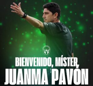 Juan Manuel Pavón, nuevo entrenador del Atlético Paso de la isla de La Palma que milita en el grupo V de la Segunda Federación. / Foto: @AtleticoPaso.