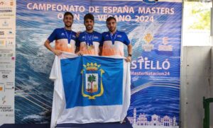 Los medallistas del Club Deportivo Máster Huelva en el XXXIV Campeonato de España Open de Verano de natación celebrado en Castellón.