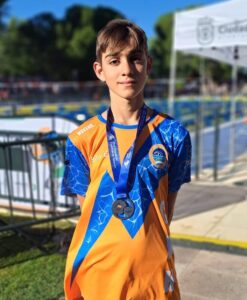 Javier Jorva ha sumado de momento dos medallas en este Campeonato, la plata en los 100 braza y el bronce en los 50. / Foto: @CNHUELVA.