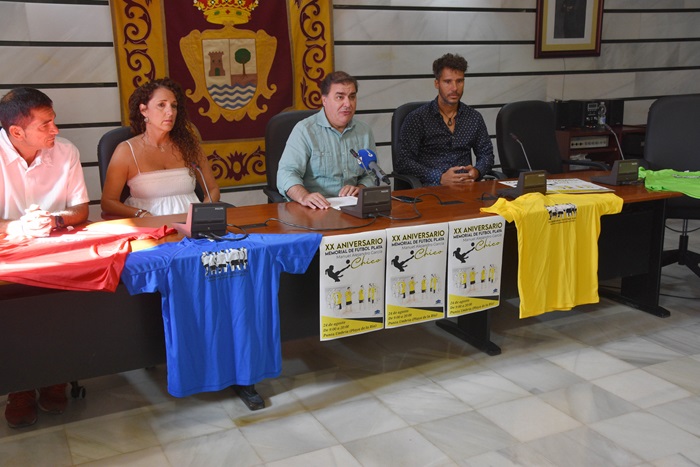 Punta Umbría acoge el memorial de futbol playa