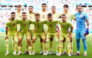 Formación inicial de España en el choque de los cuartos de final del torneo olímpico de fútbol celebrado en Lyon. / Foto: @SEFutbol.