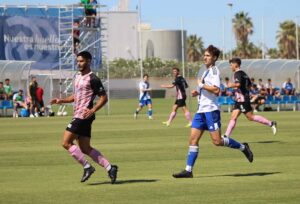 El filial del Recre afrontará su duelo con el Ceuta B con la necesidad de sumar sus primeros puntos. / Foto: G. N.