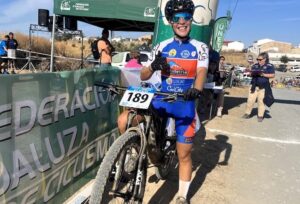 La Sub 23 portuguesa, Beatriz Sousa, ganadora en féminas del VI Rally XCO Alfayat Puebla de Guzmán.