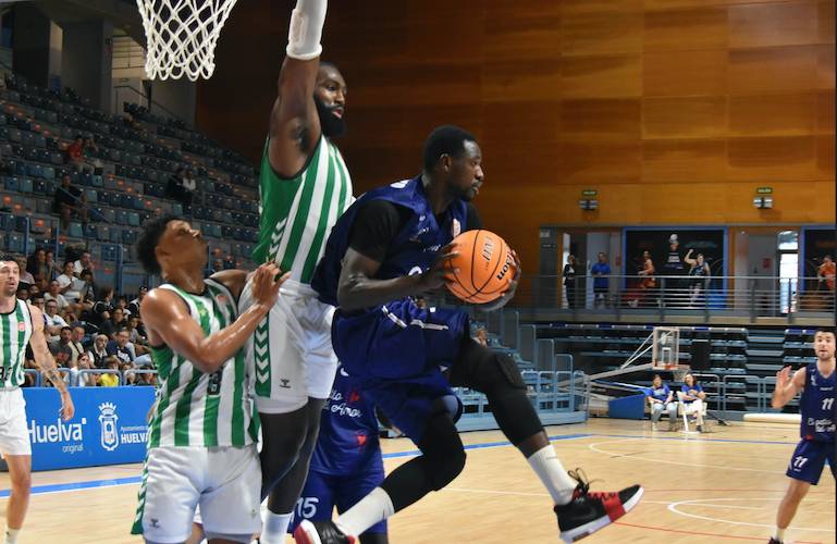 Cuarto partido de preparación para la Liga del Ciudad de Huelva, el jueves con el Club Baloncesto Melilla. / Foto: CB Huelva La Luz.