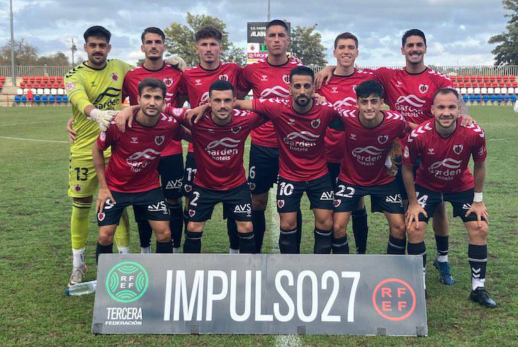 Formación inicial del Cartaya en su partido en Luis Rodríguez Salvador ante el Atlético Central, solventado con un triunfo. / Foto: @AD_Cartaya.