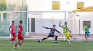 Difícil partido espera el domingo por la mañana al Isla Cristina en el campo del Dos Hermanas CF 1971. / Foto: M. Ruiz / @IslaCristinaFC.