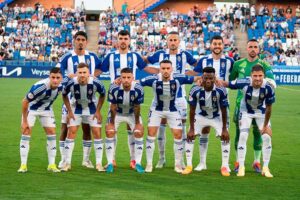 Formación inicial del Recre en el partido de este viernes ante el Sevilla Atlético. / Foto: @recreoficial.