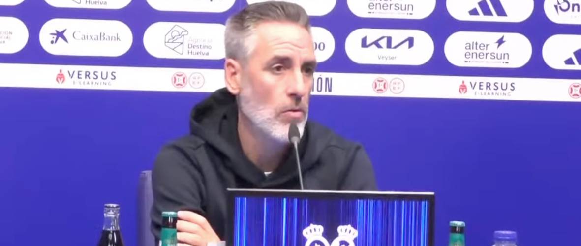 Abel Gómez, entrenador del Recre, durante la rueda de prensa de este viernes en la previa del choque con el Real Murcia. / Foto: Captura imagen Recre.org.