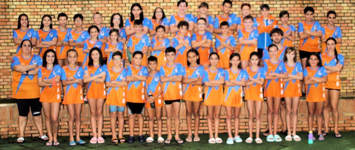 Deportistas del CN Huelva que han tomado parte en la primera jornada del Campeonato Provincial Alevín, Benjamín y Prebenjamín de Natación. / Foto: @CNHUELVA.