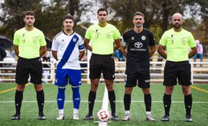 Prolegómenos del choque entre el Atlético Central y el Atlético Onubense, que concluyó con goleada (4-0) del equipo sevillano. / Foto: @ClubAtlCentral.