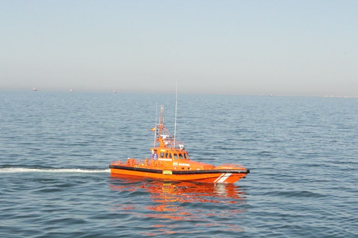 Simulacro de emergencia ante un derrame de fueloil en Huelva