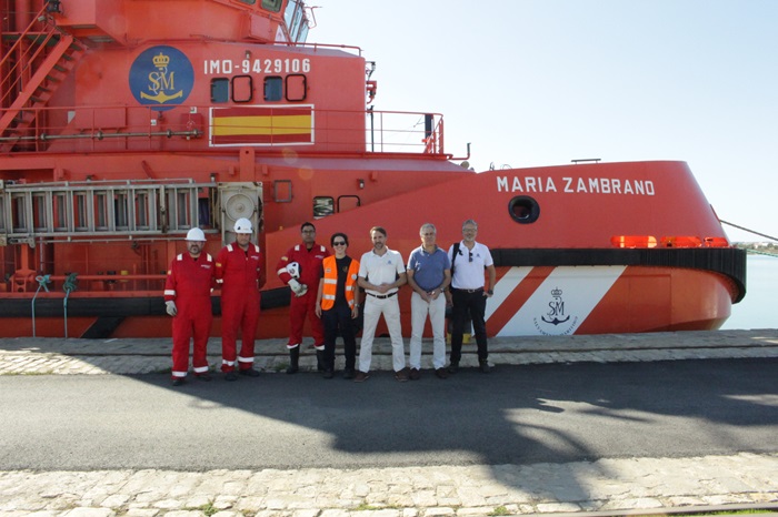 Simulacro de emergencia ante un derrame de fueloil en Huelva