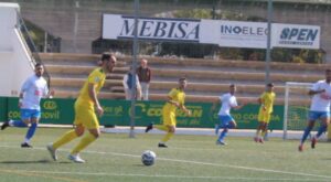 El Isla Cristina regresó de vacío de su desplazamiento a Montilla donde perdió por 2-0. / Foto: @MontillaCF.