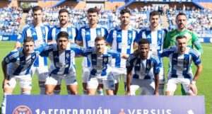 Formación inicial del Recre en su partido de este domingo en el Nuevo Colombino ante el Real Murcia. / Foto: @recreoficial.