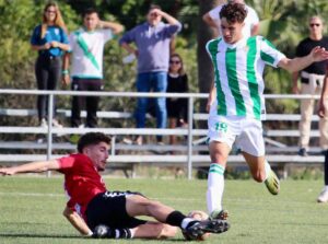 Un Cartaya en alza espera seguir creciendo con un triunfo este sábado en el 'Pedro Hachero' ante el Coria. / Foto: @Cantera_CCF.