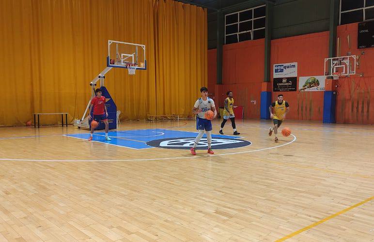 El Reental Aljaraque irá con todas sus fuerzas a ganar al San Antonio Cáceres para dar a su afición el primer triunfo en casa. / Foto: Reental Aljaraque.