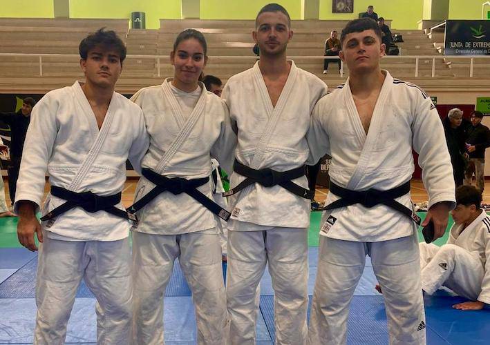 Representantes del Huelvas TSV Judo en la Fase clasificatoria Sector Sur del Campeonato de España Absoluto. / Foto: @JudoHuelva1.