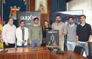 Un momento de la presentación en Cartaya de la III HUEX Non Stop que tendrá lugar los días 16 y 17 de noviembre con salida y meta en El Rompido.