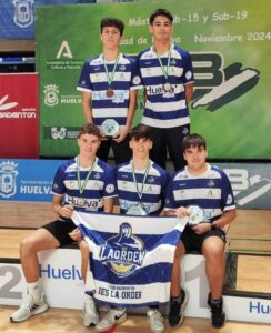 Cinco medallas fue el logro obtenido por los deportivas del IES Bádminton La Orden en el Máster Nacional Sub 15 y Sub 19 de Huelva.