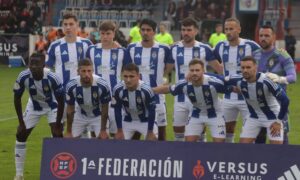 Formación inicial del Recre en su partido de este sábado ante el Yeclano en el estadio de La Constitución. / Foto: @recreoficial.